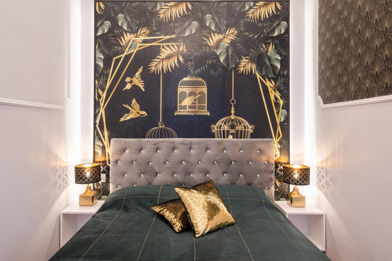 Premium Art Deco Apartment At Broadway // 4Bdr & 3Br Budapest Extérieur photo