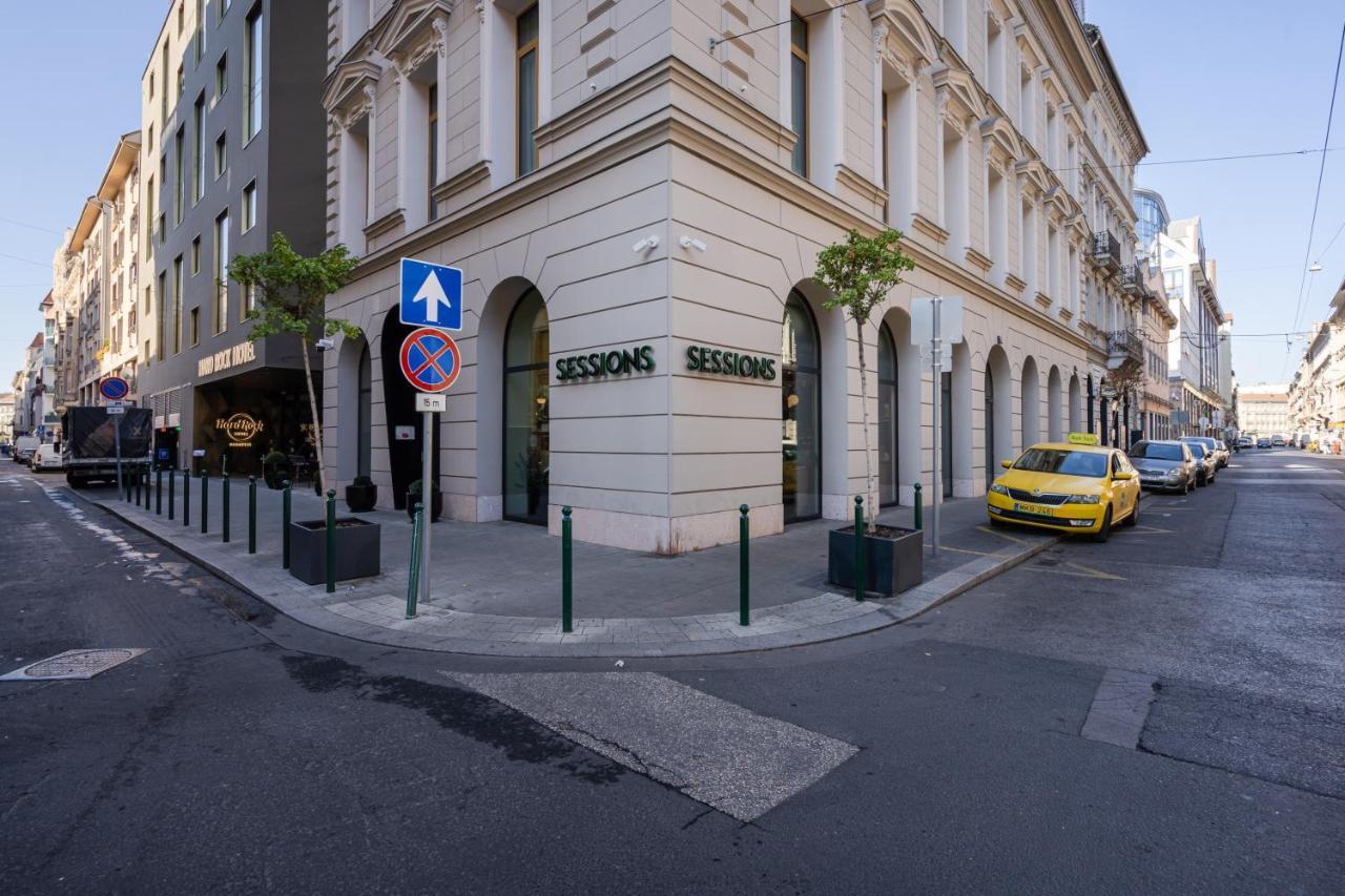 Premium Art Deco Apartment At Broadway // 4Bdr & 3Br Budapest Extérieur photo