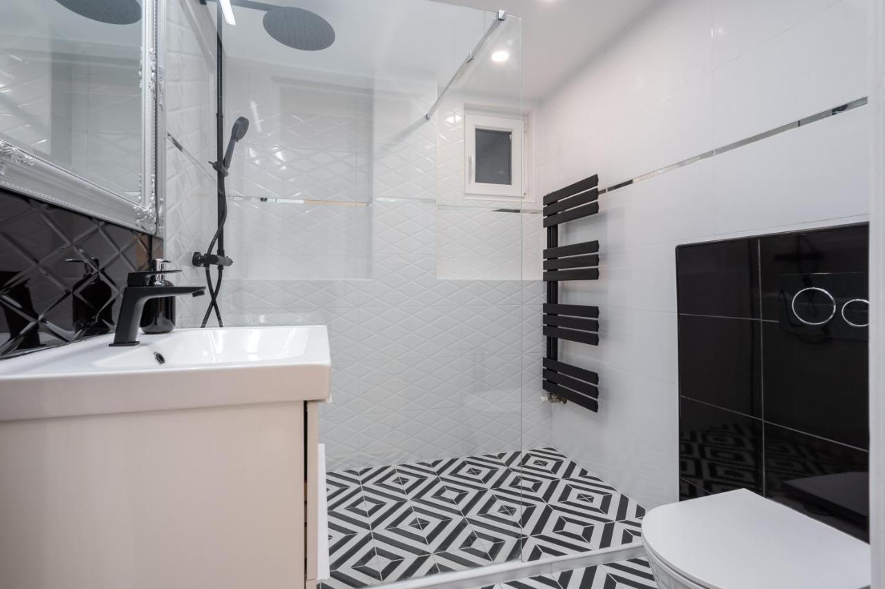 Premium Art Deco Apartment At Broadway // 4Bdr & 3Br Budapest Extérieur photo